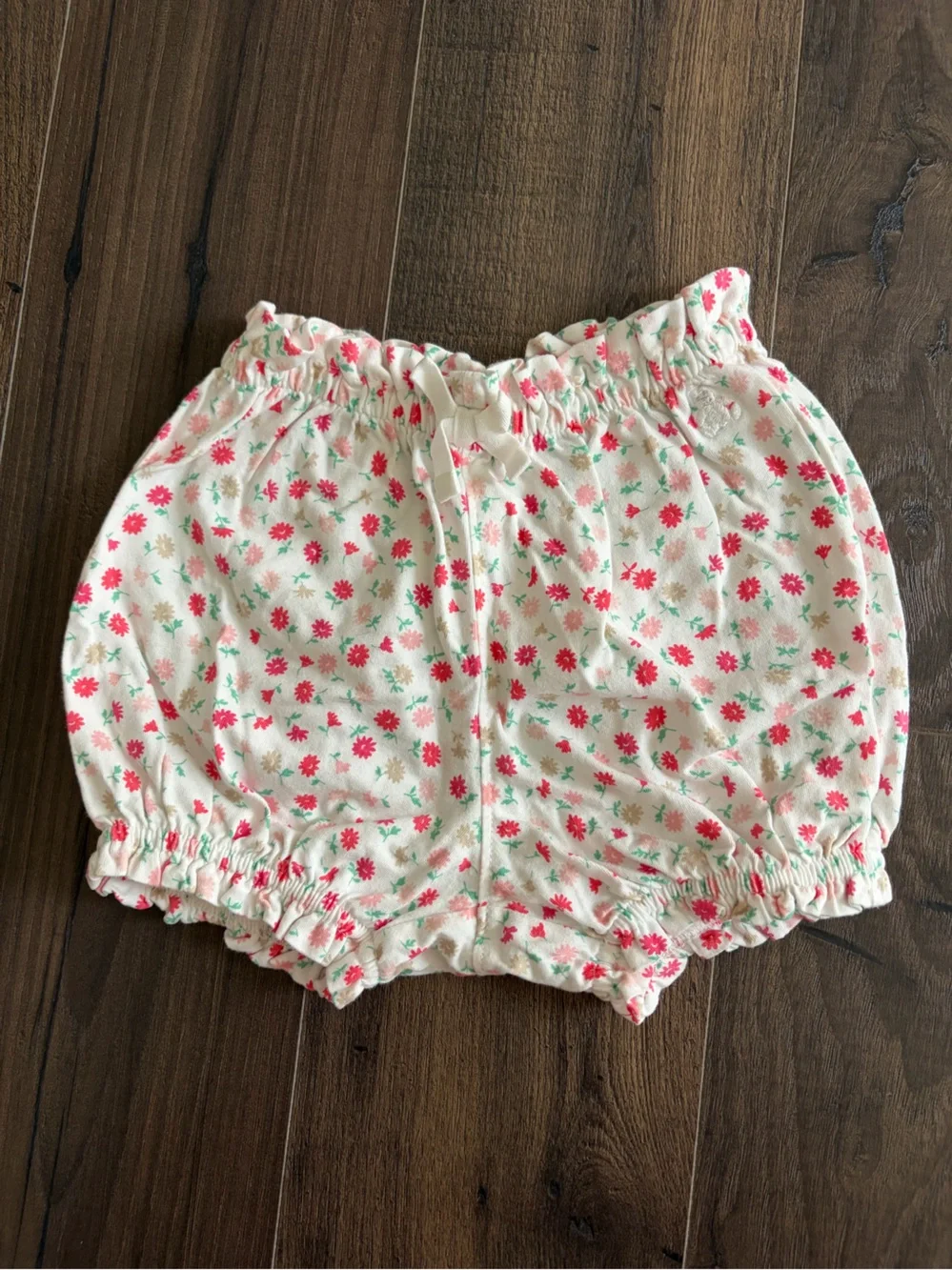 GAP Cream Shorts with Pink Floral Print